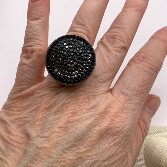 Jewelry - Vintage Brutalist Textured Brass Ring with Black Pave Crystal Stones Size 5